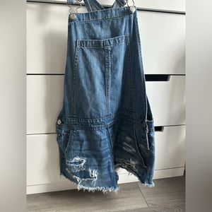 American Eagle short-alls. Brand new w/o tags. Size M